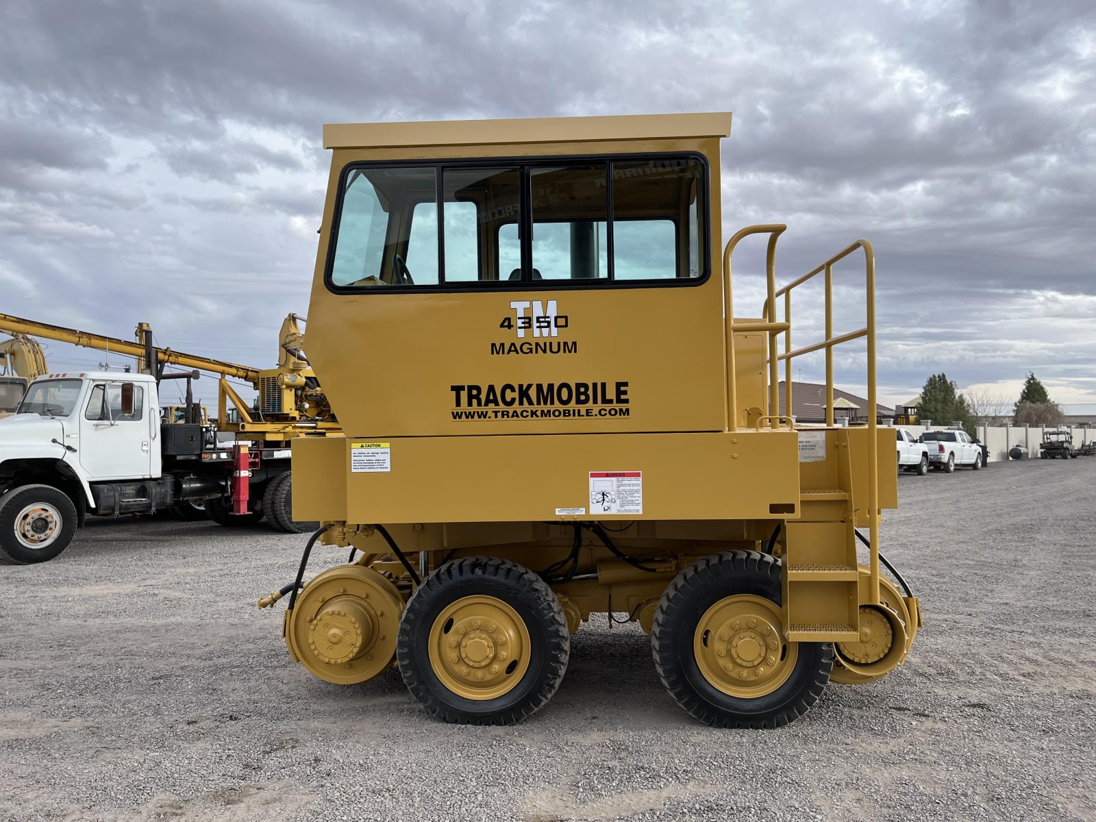 TRACKMOBILE 4350TM MAGNUM